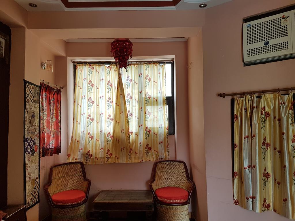 Hare Krishna Home Stay Guest House Jodhpur  Buitenkant foto